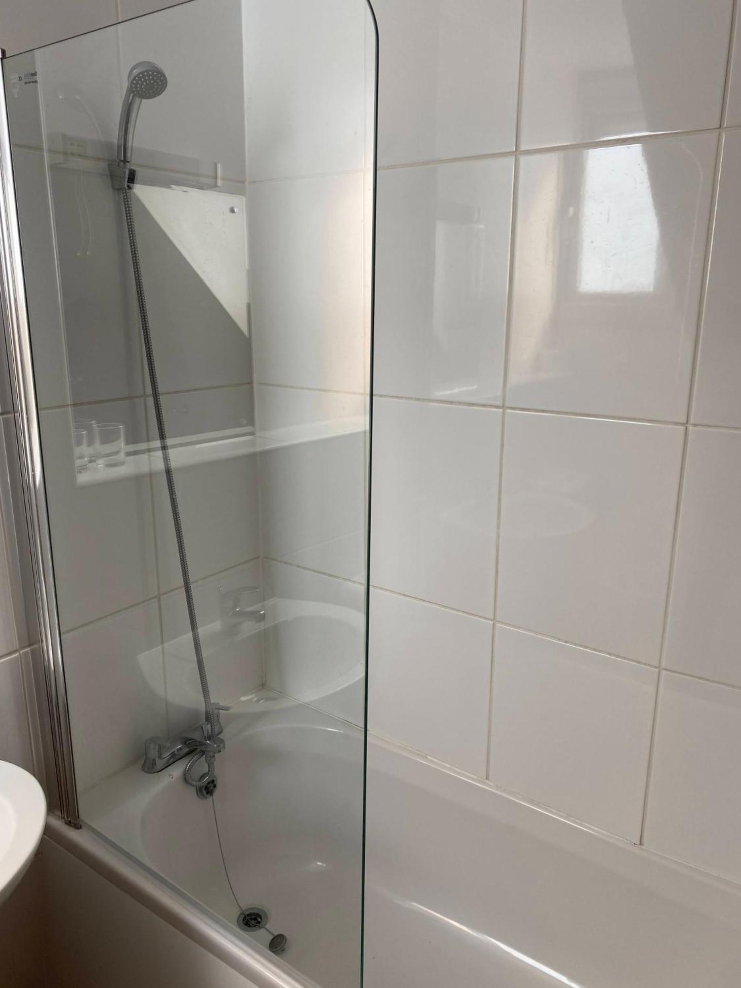 The Linden Leaf Rooms Beeston  Bilik gambar